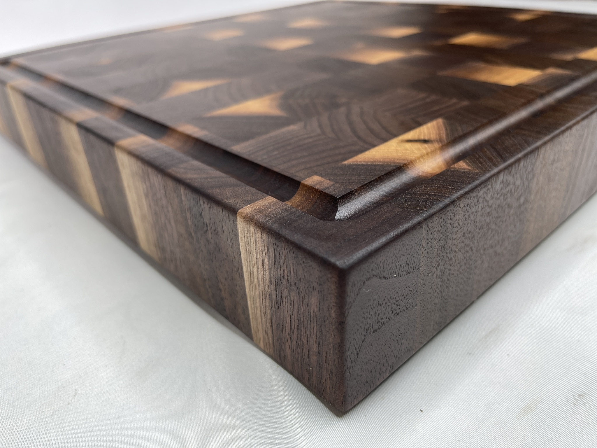 Square End Grain Cutting Board (2"x16"x16") - Image 6