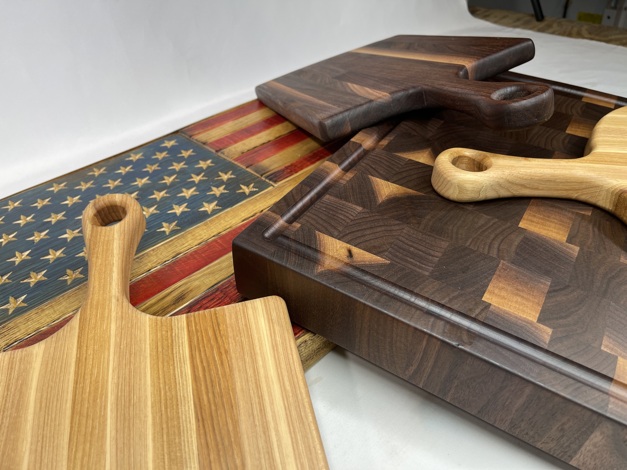 Square End Grain Cutting Board (2"x16"x16") - Image 5